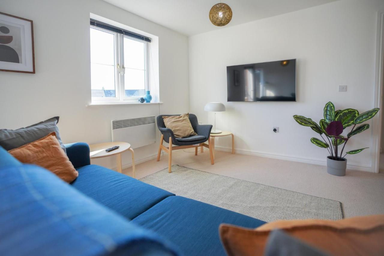 Stylish Apartment With Private Parking Cardiff Exterior foto