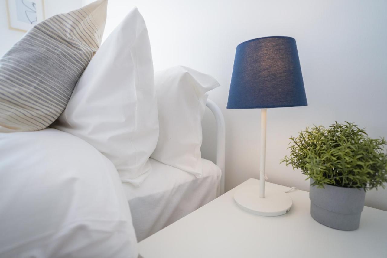Stylish Apartment With Private Parking Cardiff Exterior foto